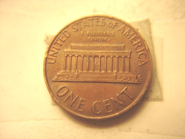1973-Lincoln-Memorial-Cent--Odd-Damaged-Three